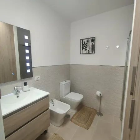 Rosas Nivaria Cristianos Apartment